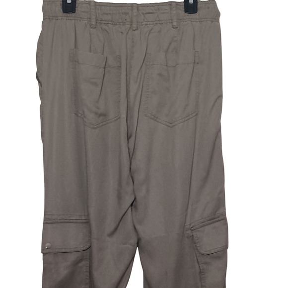 NWT Quince Vintage Wash Tencel Drawstring Cargo Pants Olive Green M Ankle Crop - Picture 8 of 12